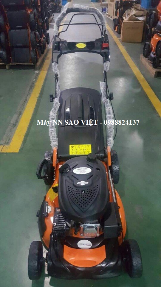 Máy cắt cỏ đẩy tay tự hành SV100 