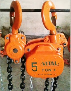 Pa lăng xích kéo tay Vital 5T-5M 